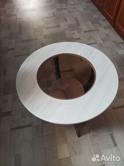 Журнальный столик круглый