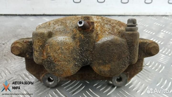 Суппорт передний левый Jeep Grand Cherokee WK 2006