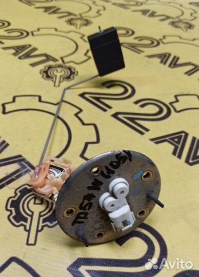 Датчик уровня топлива Suzuki Escudo TD54W J20A