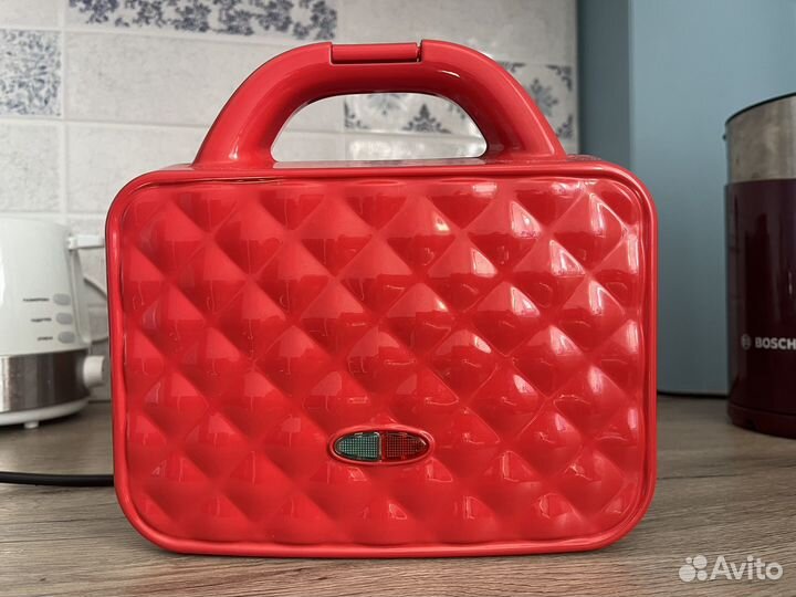 Прибор для выпечки электрогриль BQ ST1008