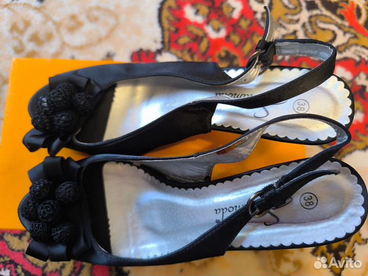 Босоножки женские 38 размер черные новые