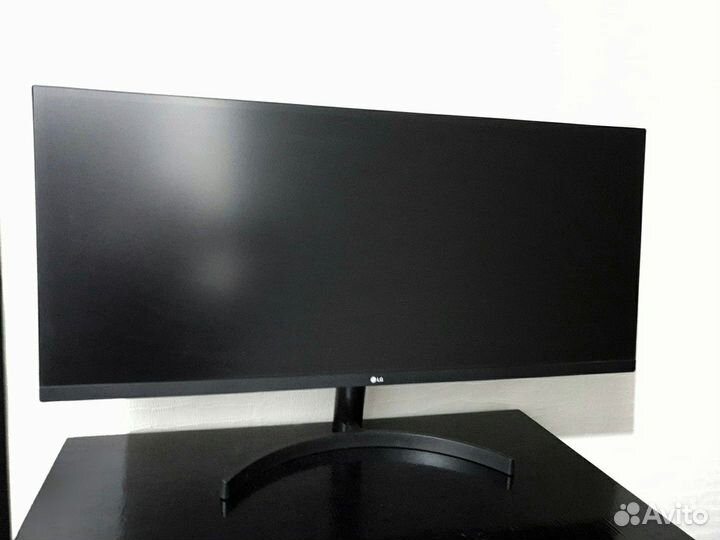 Монитор LG UltraWide 34