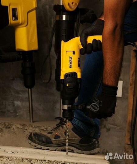 Перфоратор Dewalt D25133K, 800 Вт