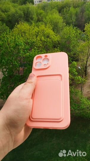 Чехлы на айфоны и андроиды