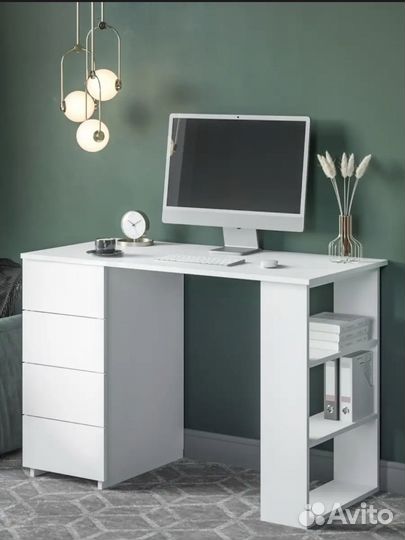 Письменный стол