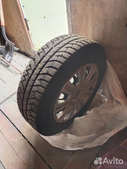 Firestone Ice Cruiser 7 195/65 R15