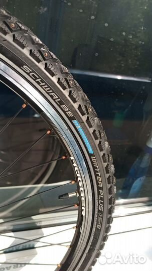 Комплект колес 26 размера с шипованной покрышкой