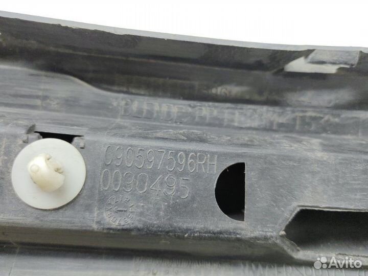 Молдинг бампера задний правый Opel Zafira A 2002