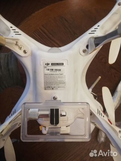 Квадрокоптер DJI Phantom
