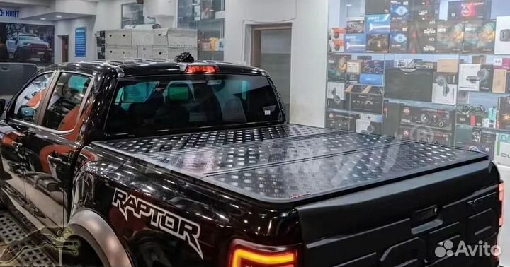 Крышка в кузов superhard на toyota hilux