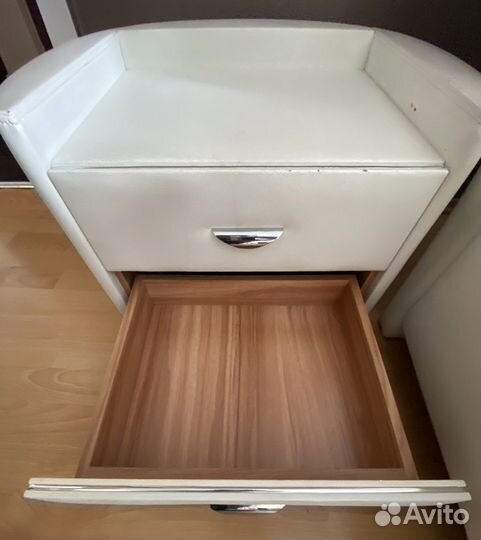 Тумбочка прикроватная IKEA