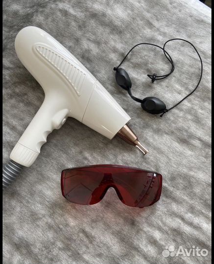 Удаление татуажа бровей лазером