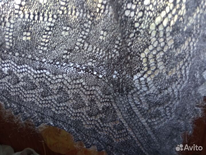 Косынка серая пуховая 