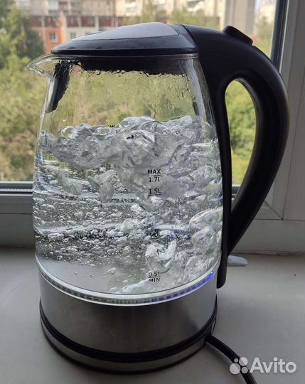 Чайник Polaris