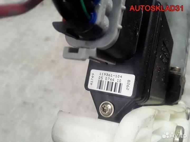 Стеклоподъемник передний левый Mitsubishi Carisma