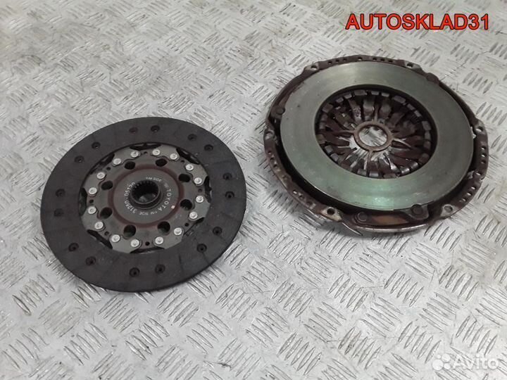 Маховик со сцеплением Toyota Corolla Verso 2adft