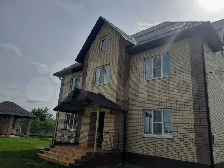 Дом 430 м² на участке 28 сот.