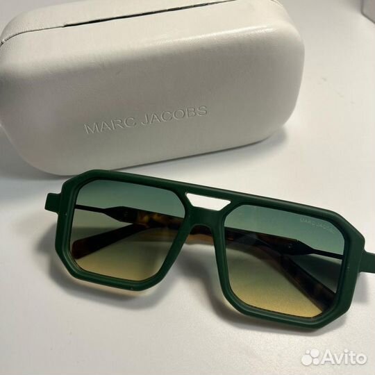 Солнцезащитные очки мужские и женские