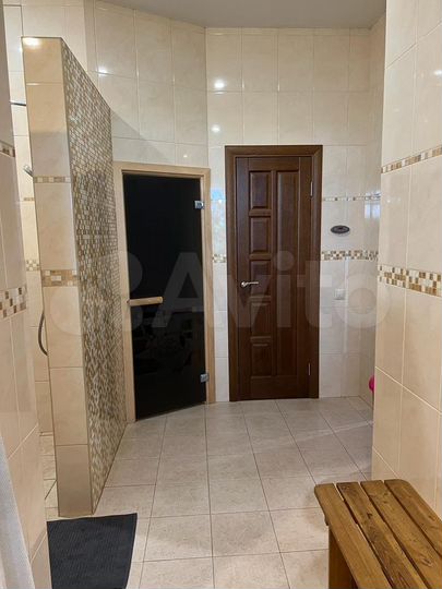 Дом 200 м² на участке 2 сот.