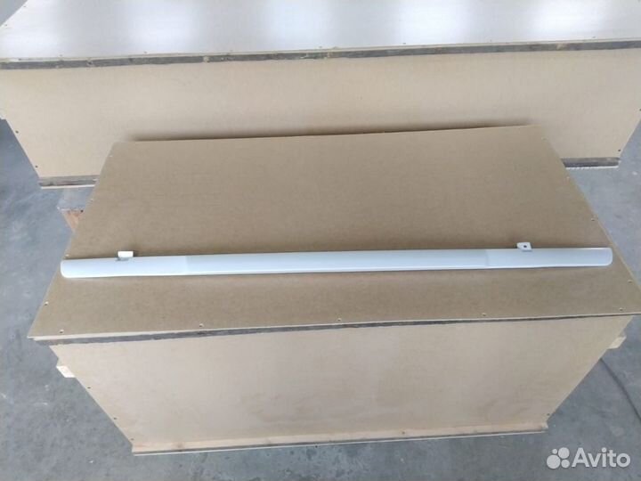 Эмблема решетки радиатора Мерседес 814