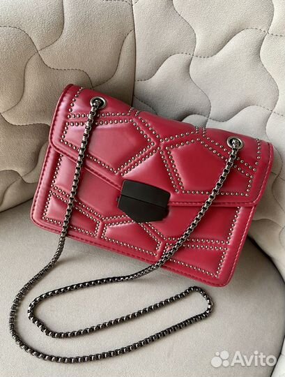 Сумка женская на цепочке