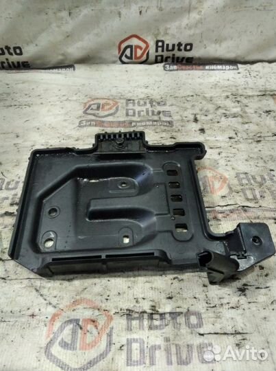 Площадка под акб Hyundai I30 FD G4FC 2009