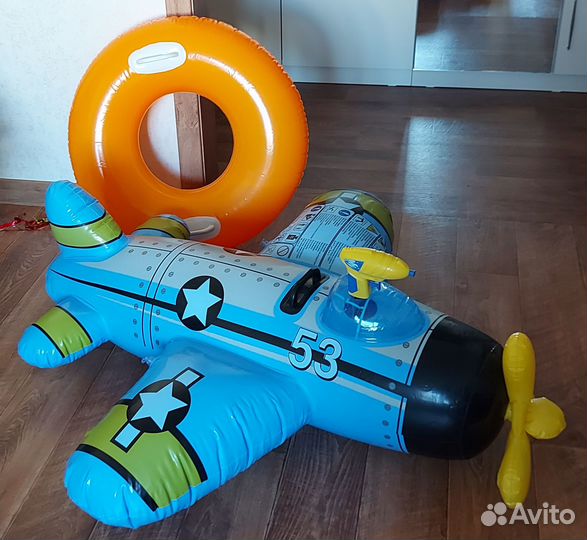 Детский надувной плотик-матрас в виде самолета