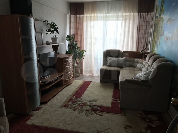 2-к. квартира, 50 м², 3/3 эт.