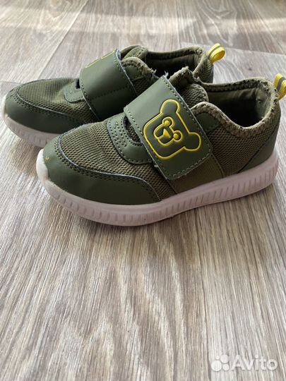 Кроссовки детские