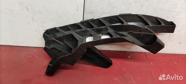 Кронштейн крепления фары левой Haval F7