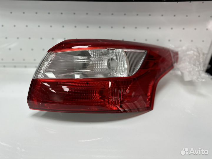 Фонарь задний ford focus 3 до рест