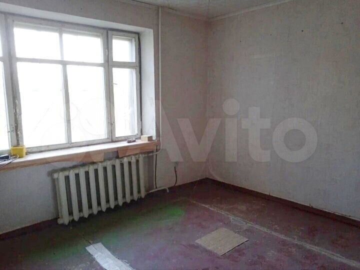 Комната 13 м² в 1-к., 1/4 эт.