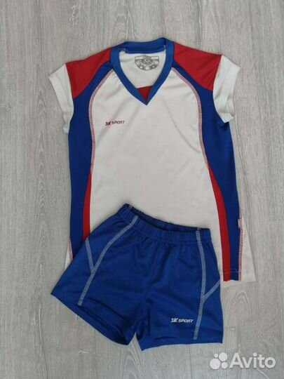 Волейбольная форма для девочки