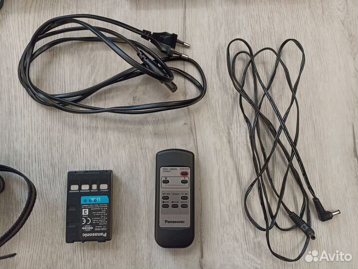 Видеокамера Panasonic NV-VZ1EN + аксессуары