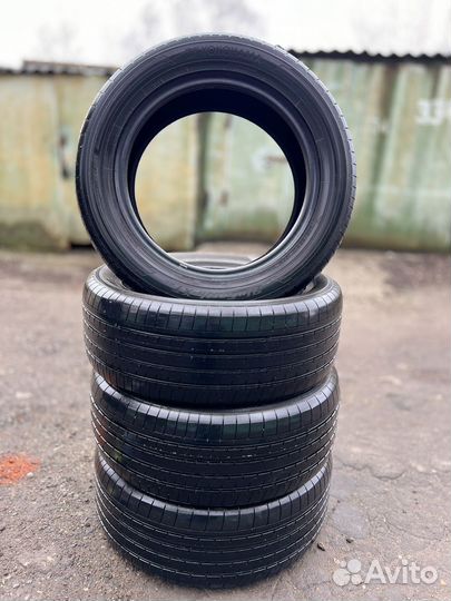 Yokohama BluEarth-XT AE61 235/55 R17