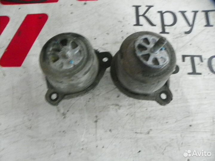 Опора двигателя Kia Sorento