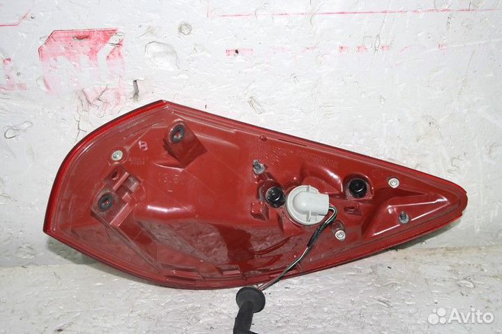Фонарь задний наружный левый infiniti EX/QX50 (J50