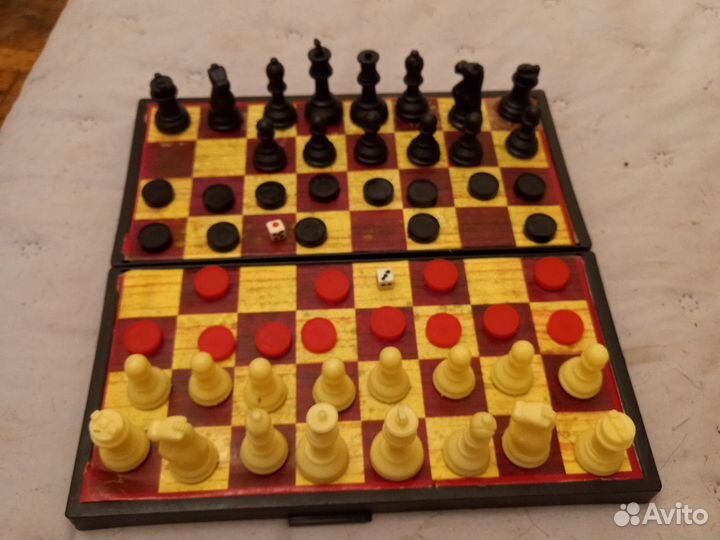 Шахматы и шашки и камни магнитные