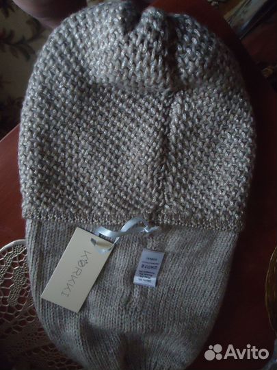 Шапочки жен,новые с биркой58р,2шт,шерст,ангора,под