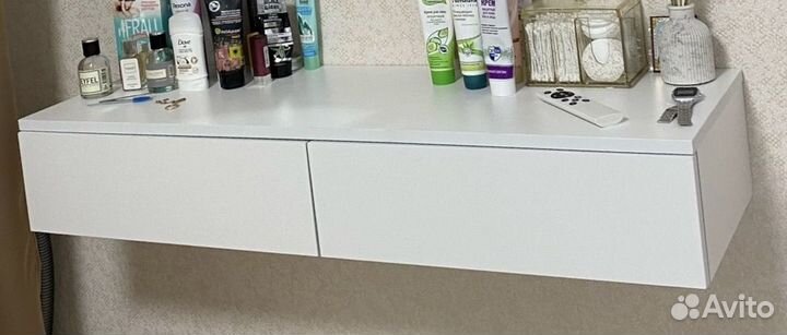 Туалетный столик подвесной