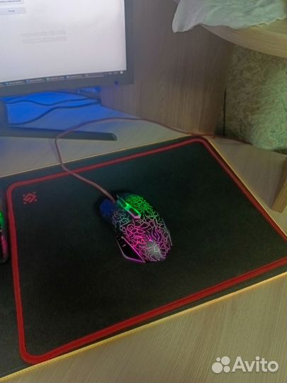 Игровые наушники с микрофоном + коврик