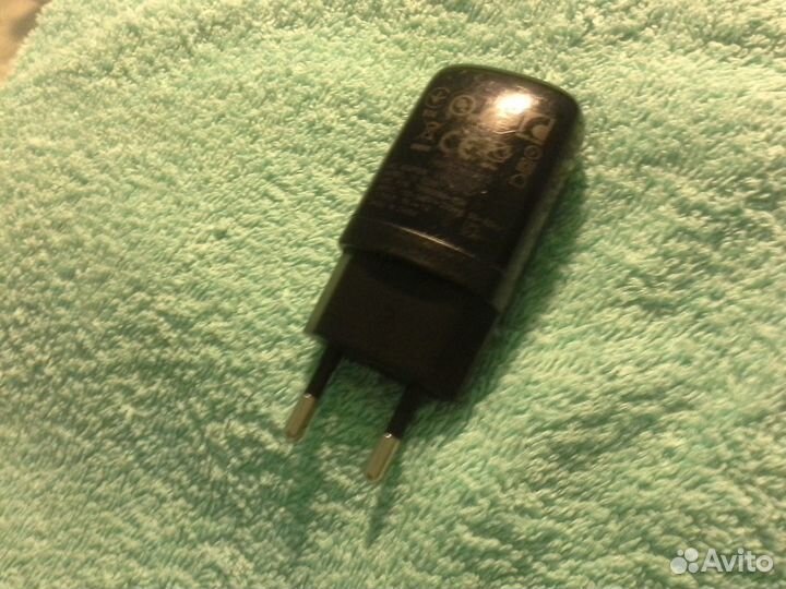 З/у для HTC Incredible S