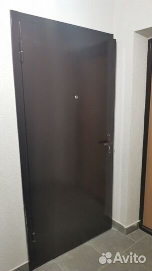 Дверь входная металлическая