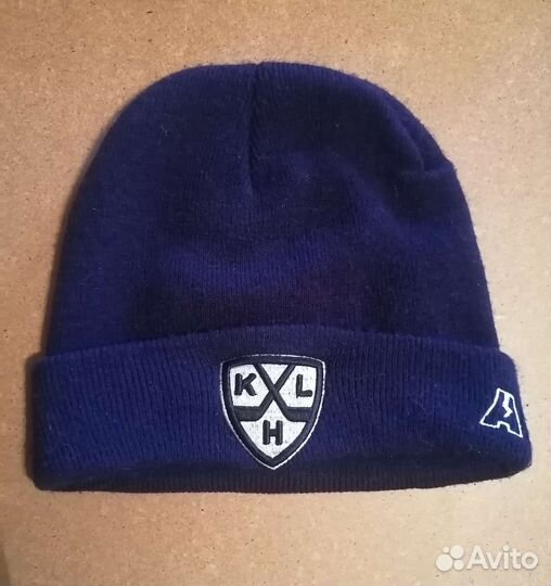 Шапки разные, берет из СССР