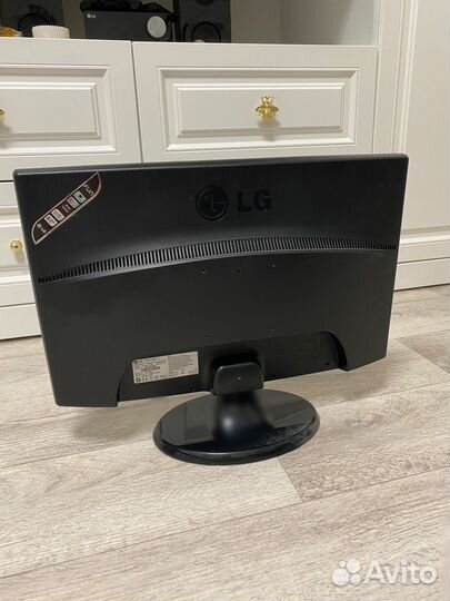 Монитор LG flatron