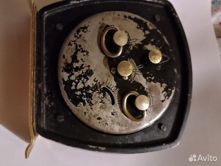 Будильник механический СССР