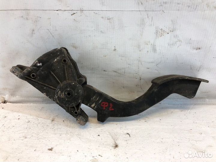 Педаль газа Ford Focus 2