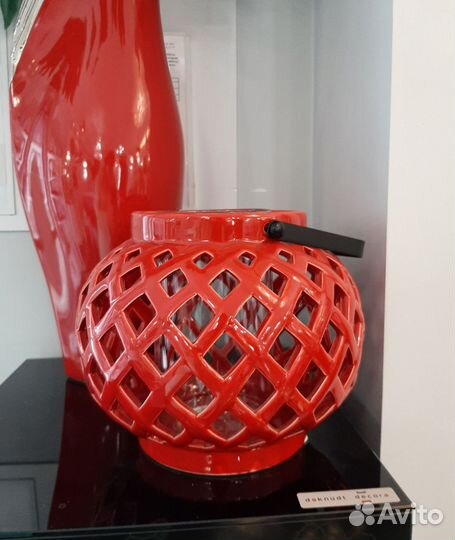 Подсвечник красный