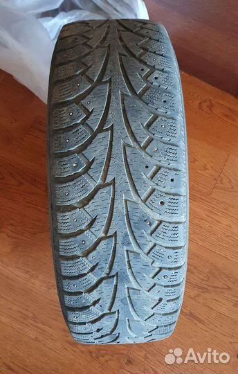 Hankook Winter I'Pike 215/65 R16