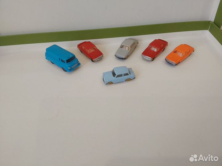 Для железной дороги ГДР Piko машинки набором